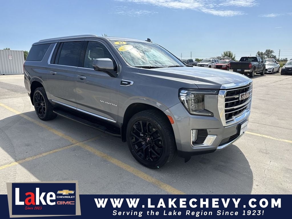 2022 GMC Yukon XL SLT in Satin Steel Metallic — front three-quarter view