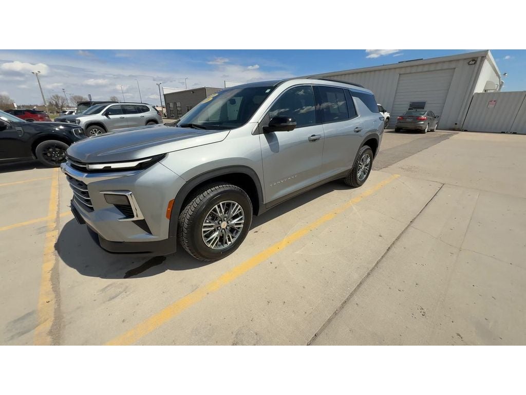 2024 Chevrolet Traverse — detail view